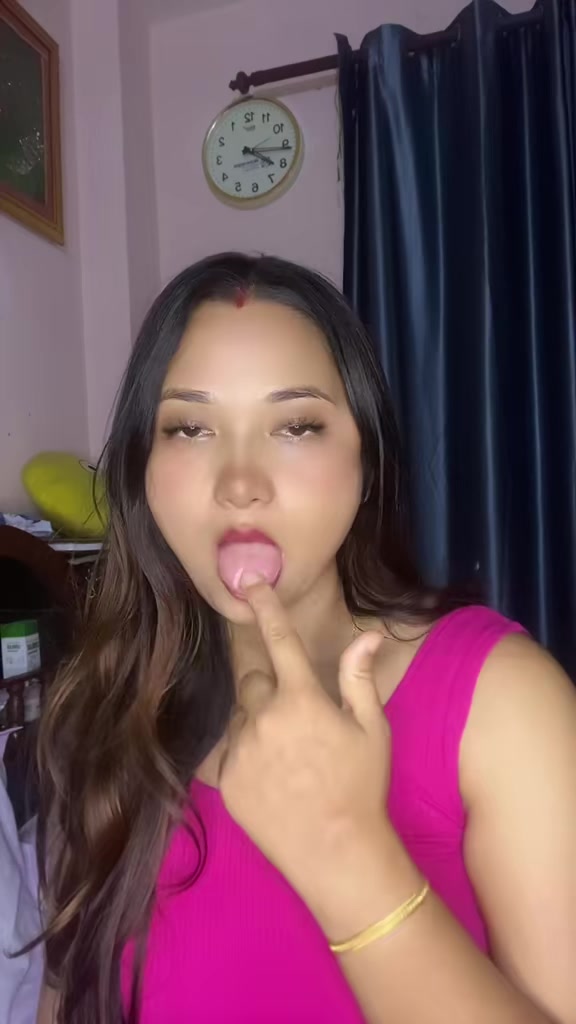 @Meenavlogs