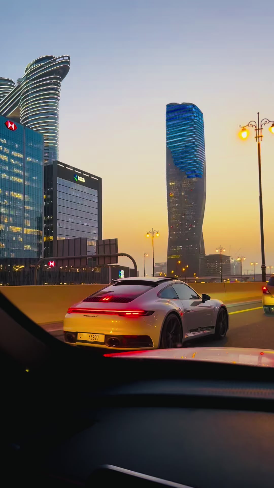 @Khan🇵🇰🇦🇪🥷