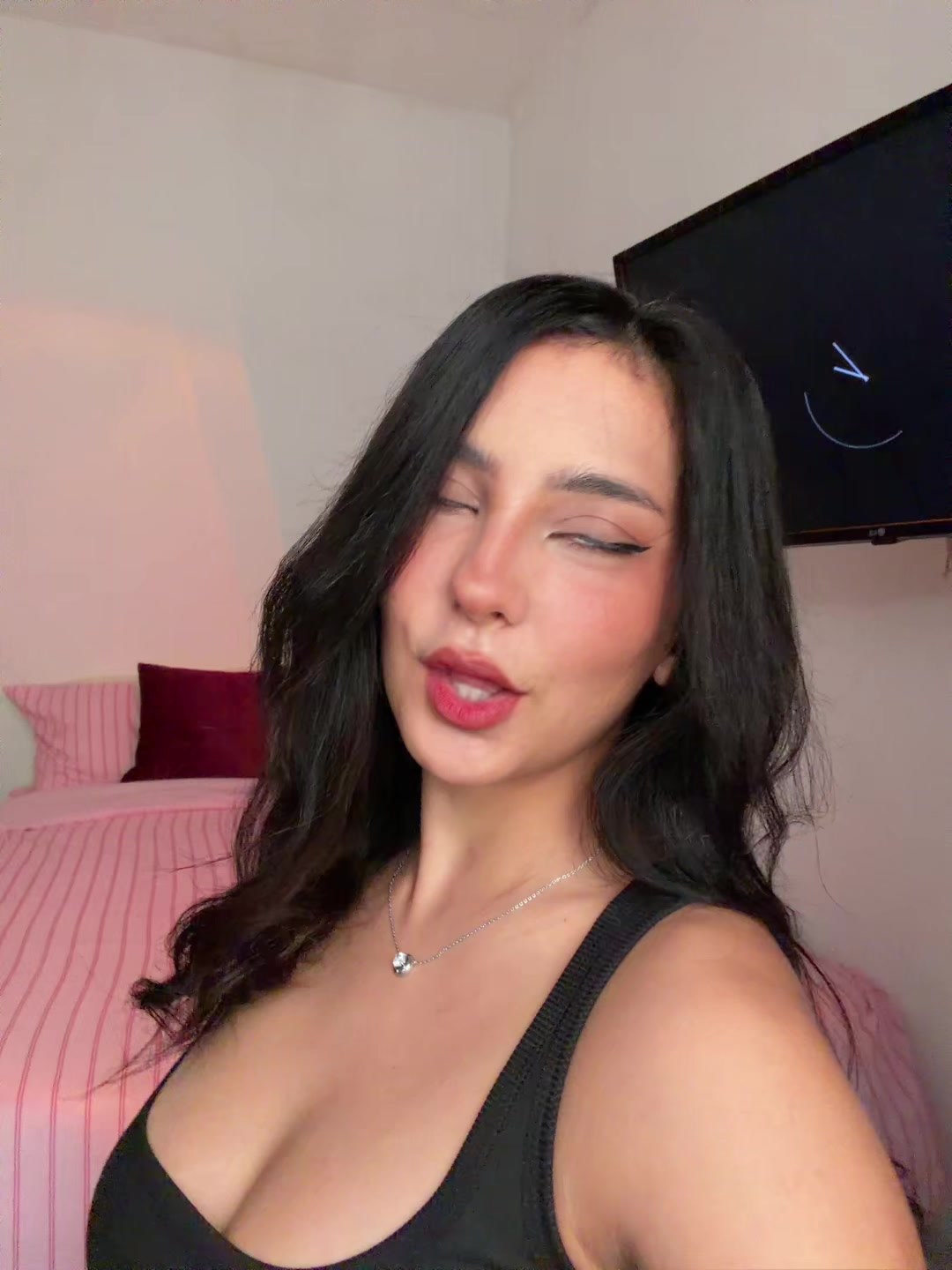@Viviana