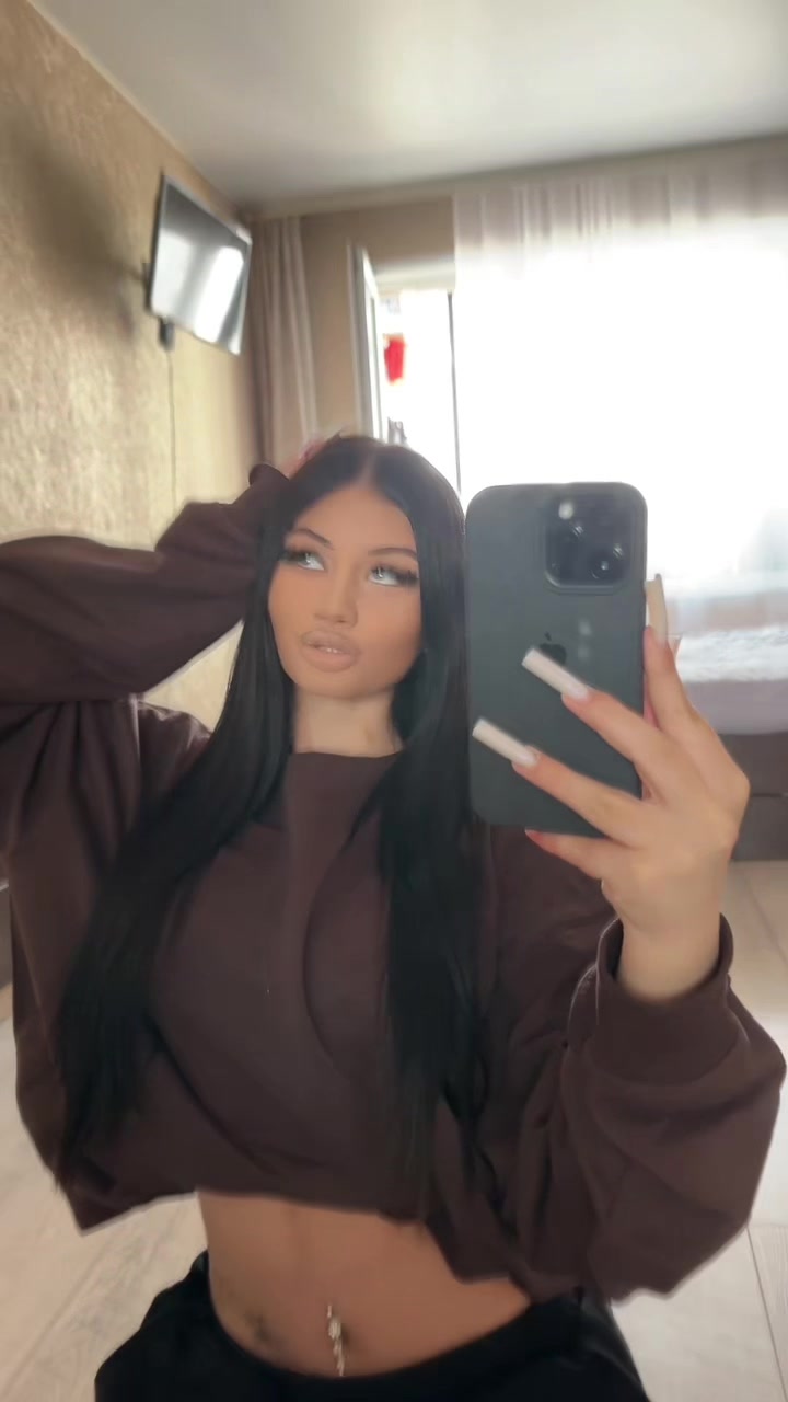 @pollymolyy