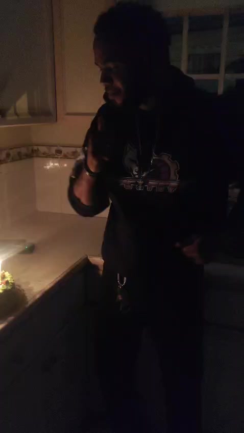 @Aaron(BlackWolf)