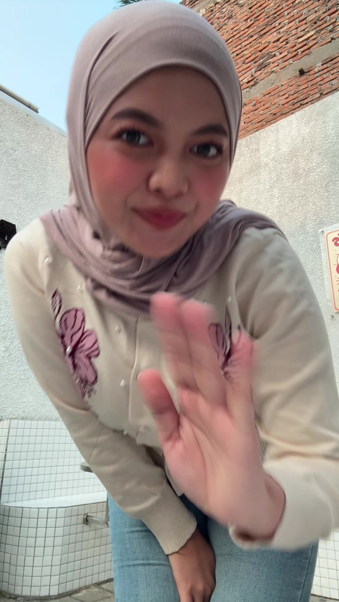 @Clara