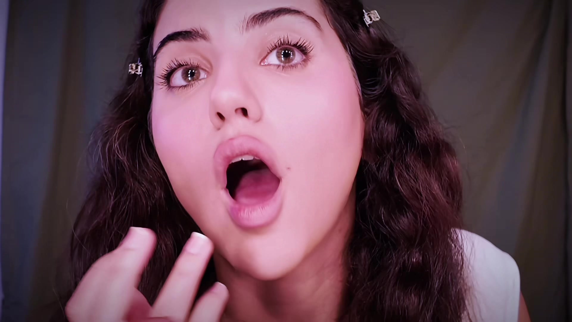 @douniabomba
