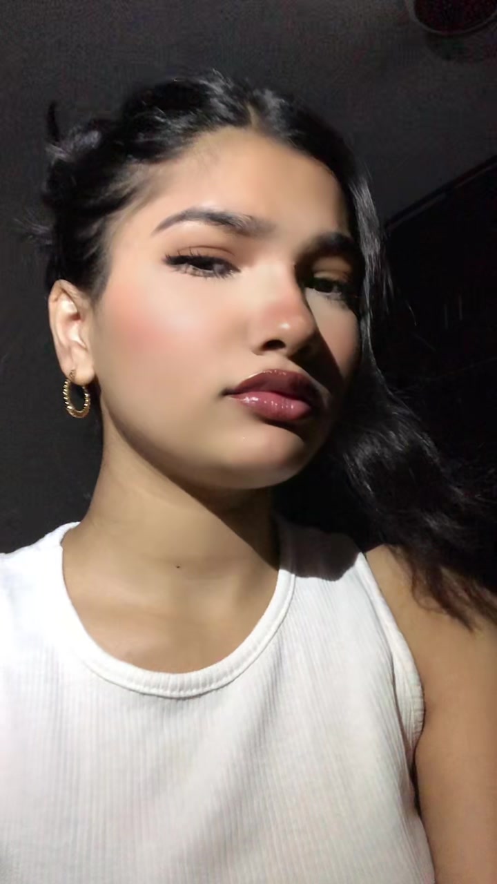 @Angelina🦥