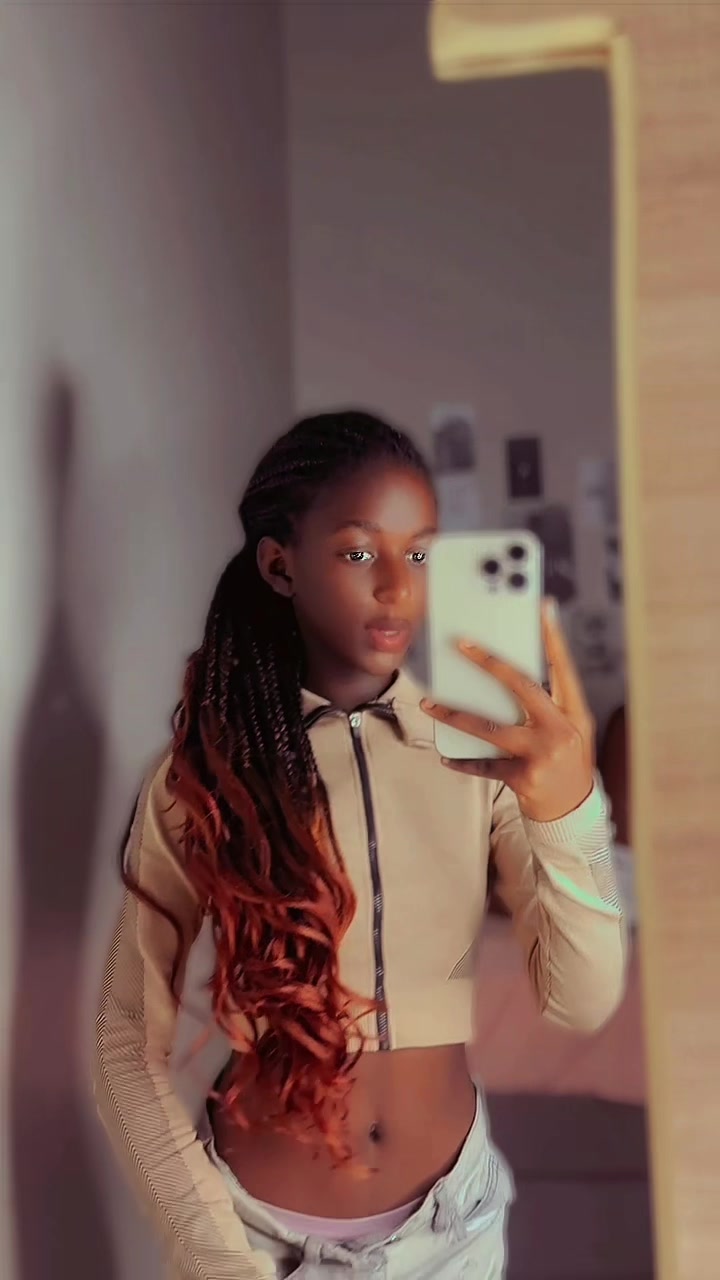 @🕊️Shyra💙🦋