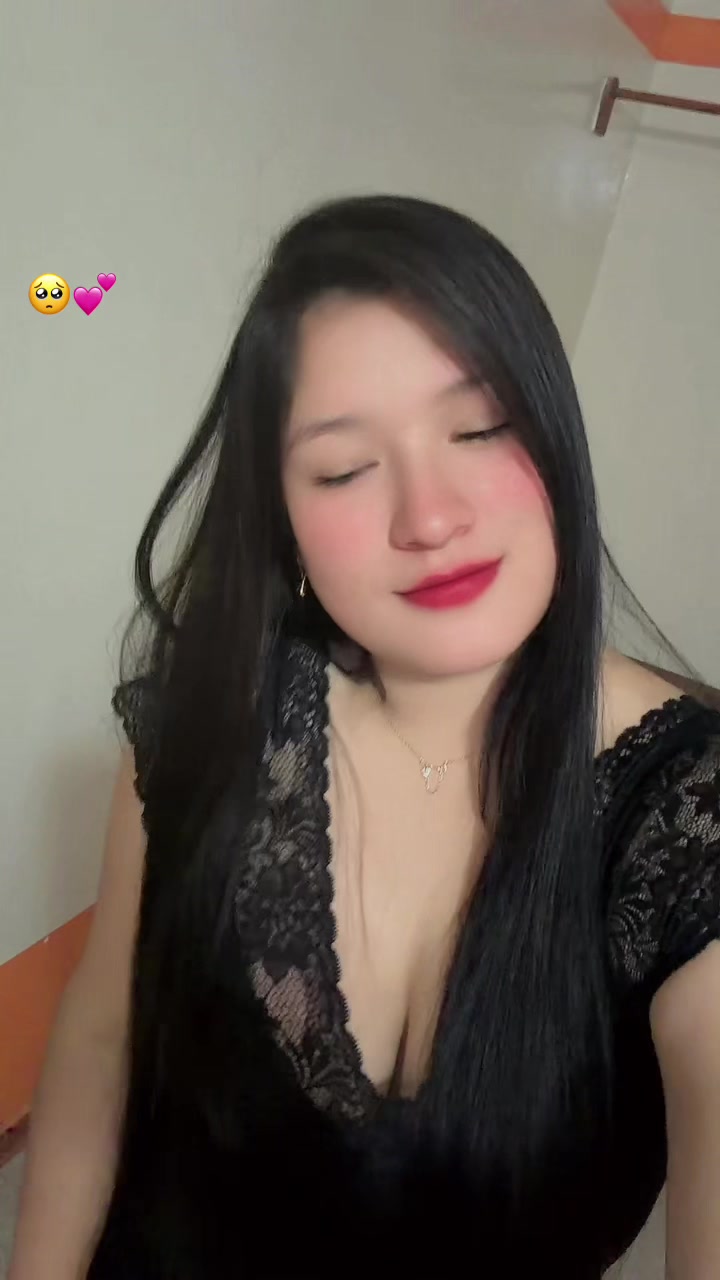 @Diana ๐ค๐