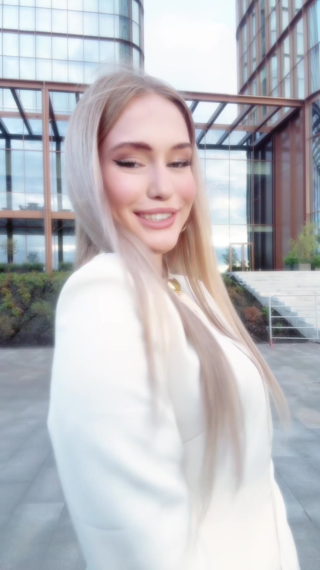 @даша