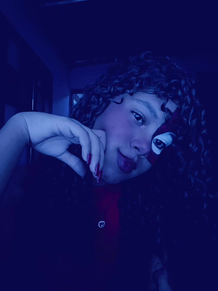 @~