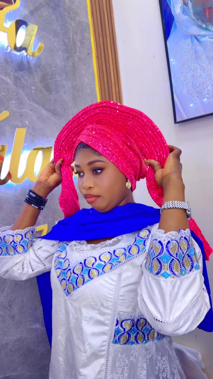 @Awa Foulard
