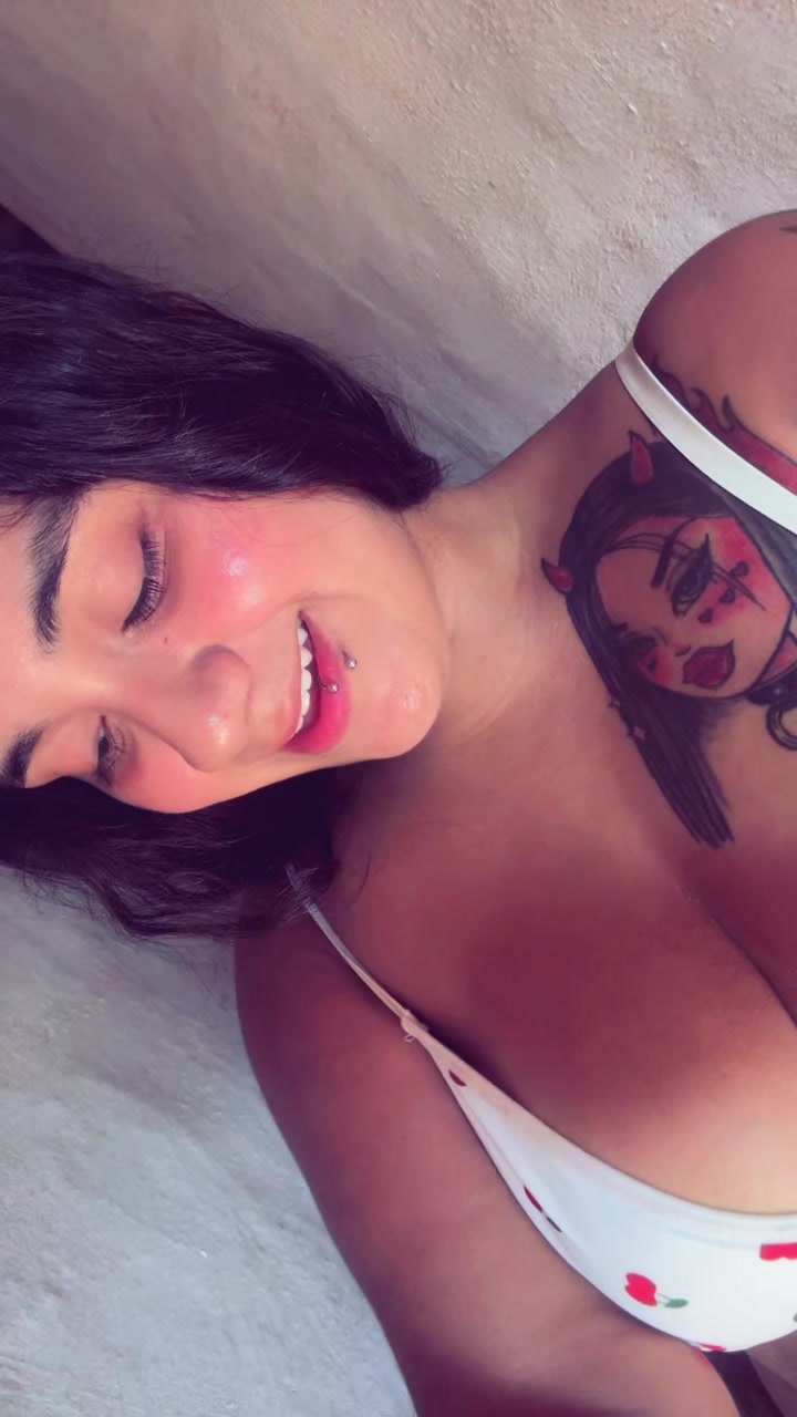 @Lizy Torres🌙🌸🫦🩷🍒