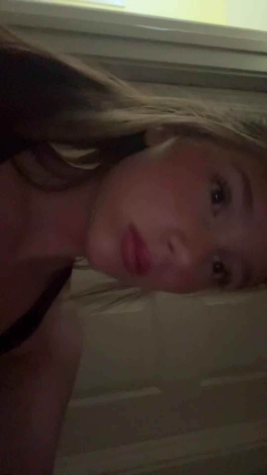 @glitterbloomgoblin