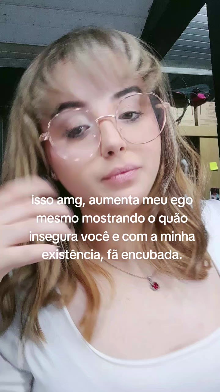@Mariana pereira Cort