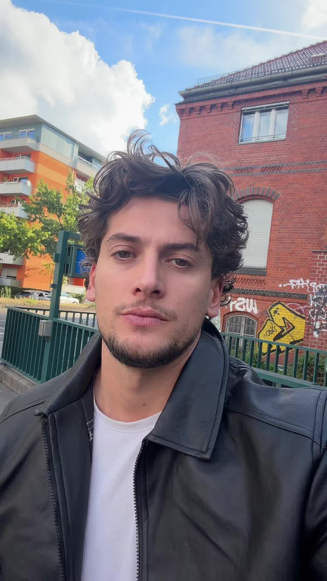 @Arnold Damazeti-(fratelo)✅