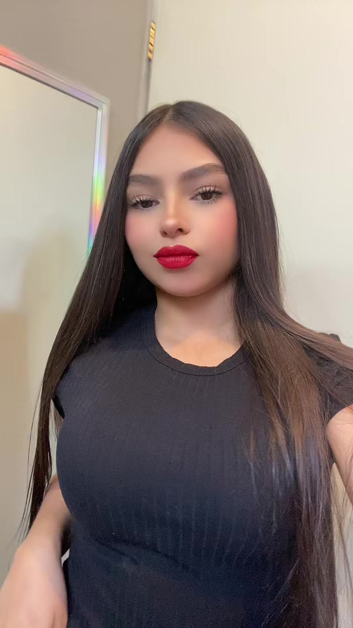 @𝒱𝒾ℴ𝓁ℯ𝓉𝓉𝒶𝒯𝒶𝒸𝒽ℴ💋
