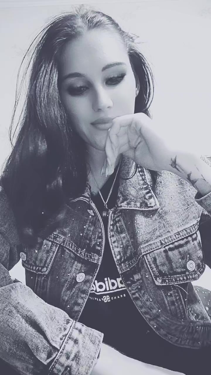 @«Under the wing of an angel»🦋