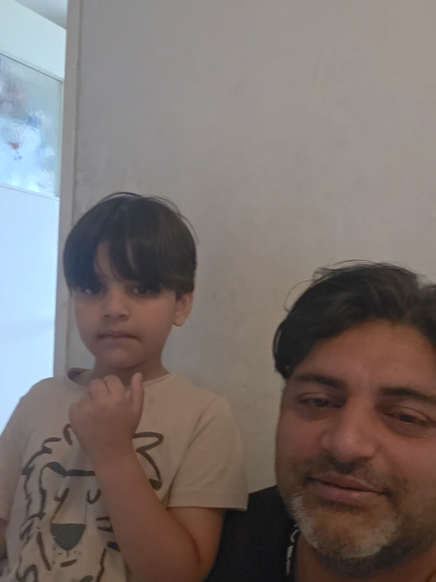 @Malik Mubashir Awan🇩🇪🇵🇰