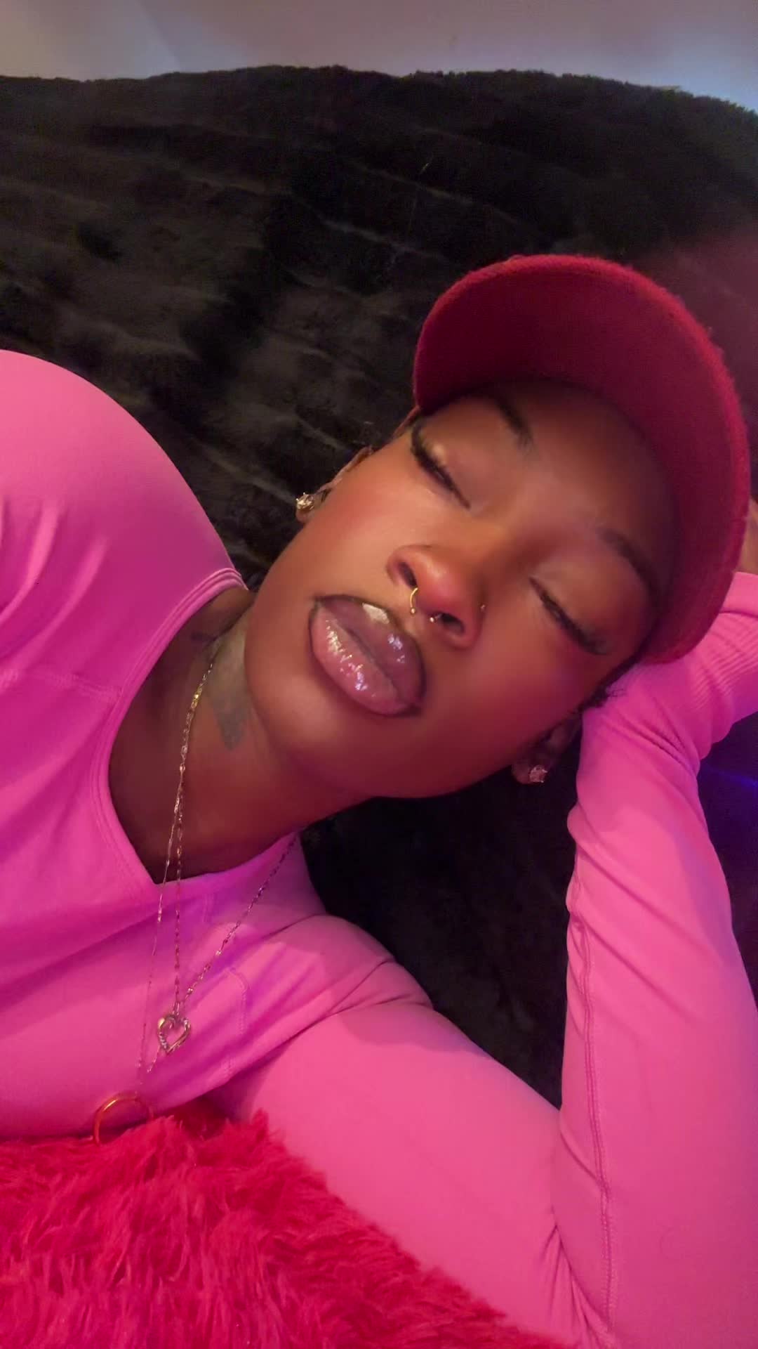 @La'Nae Bae