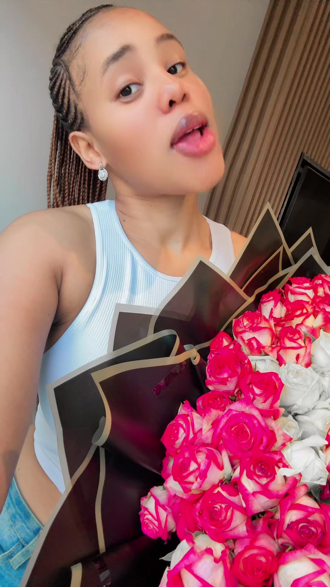 @Sandiswa
