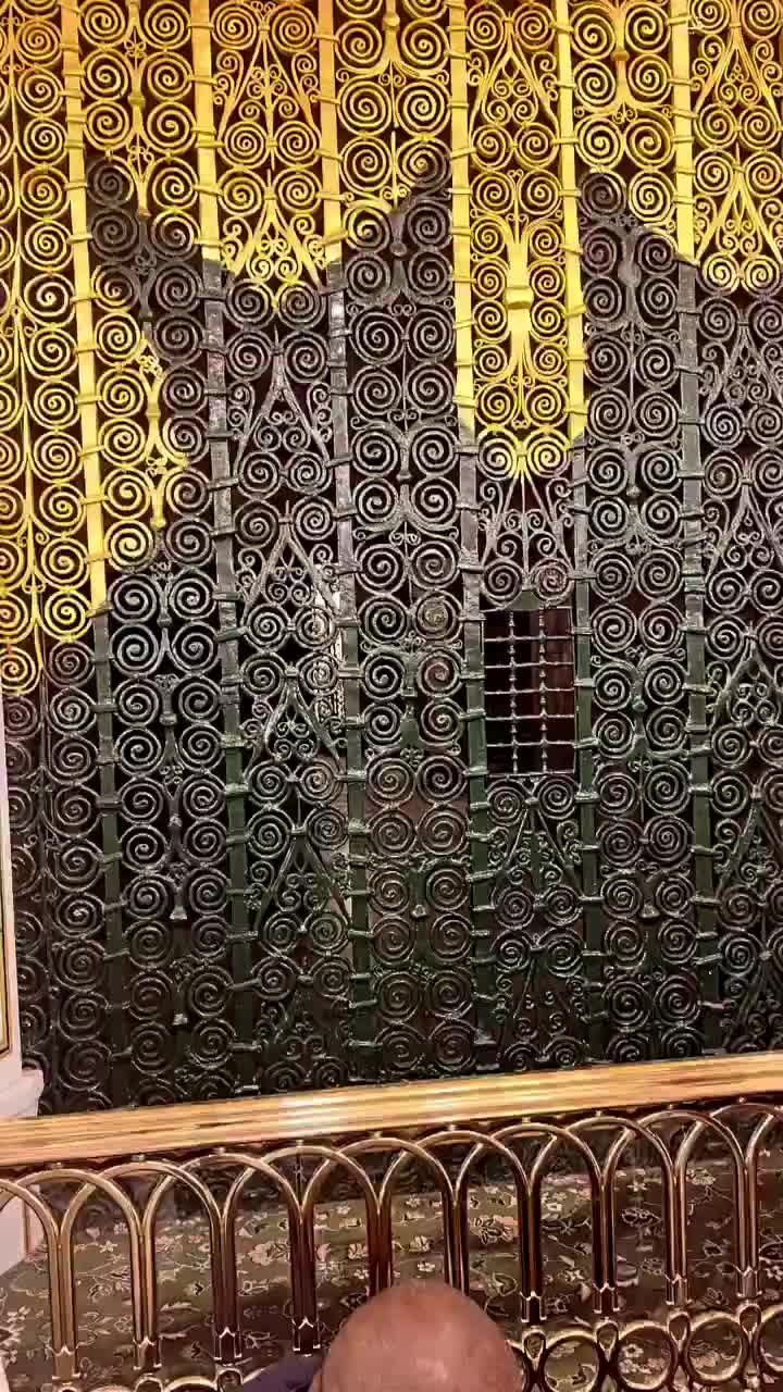 @DÜNYA BURASİ NE ARASAN İÇİNDE
