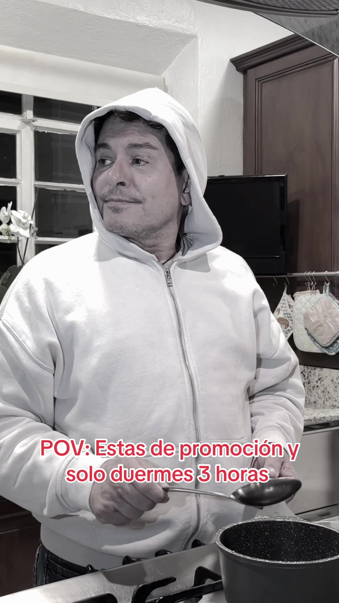 @Ernesto Laguardia Oficial