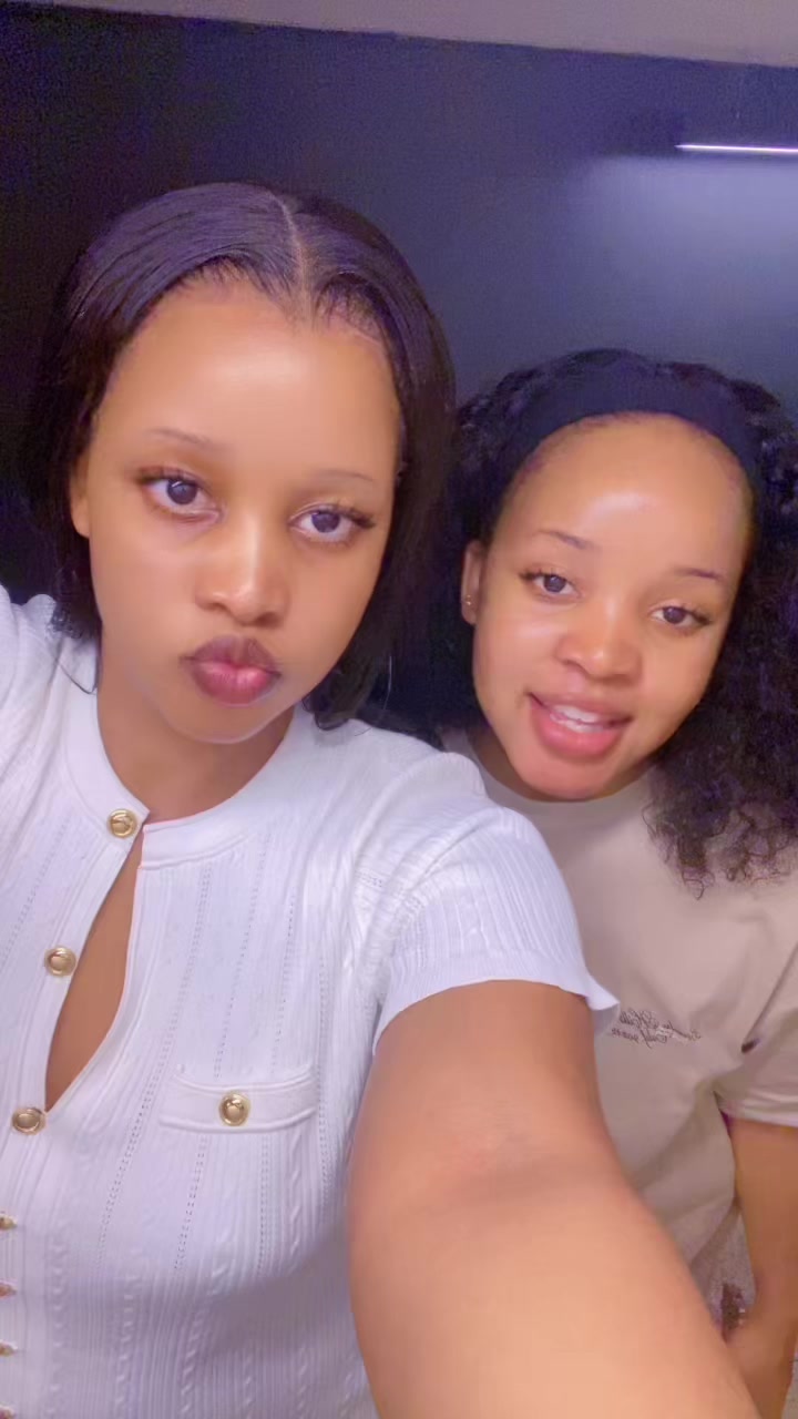 @𝐌𝐚𝐌𝐤𝐡𝐰𝐚𝐧𝐚𝐳𝐢🌺