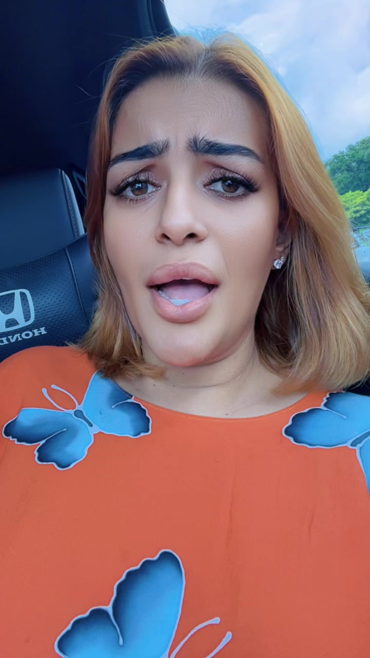 @missrara_kf