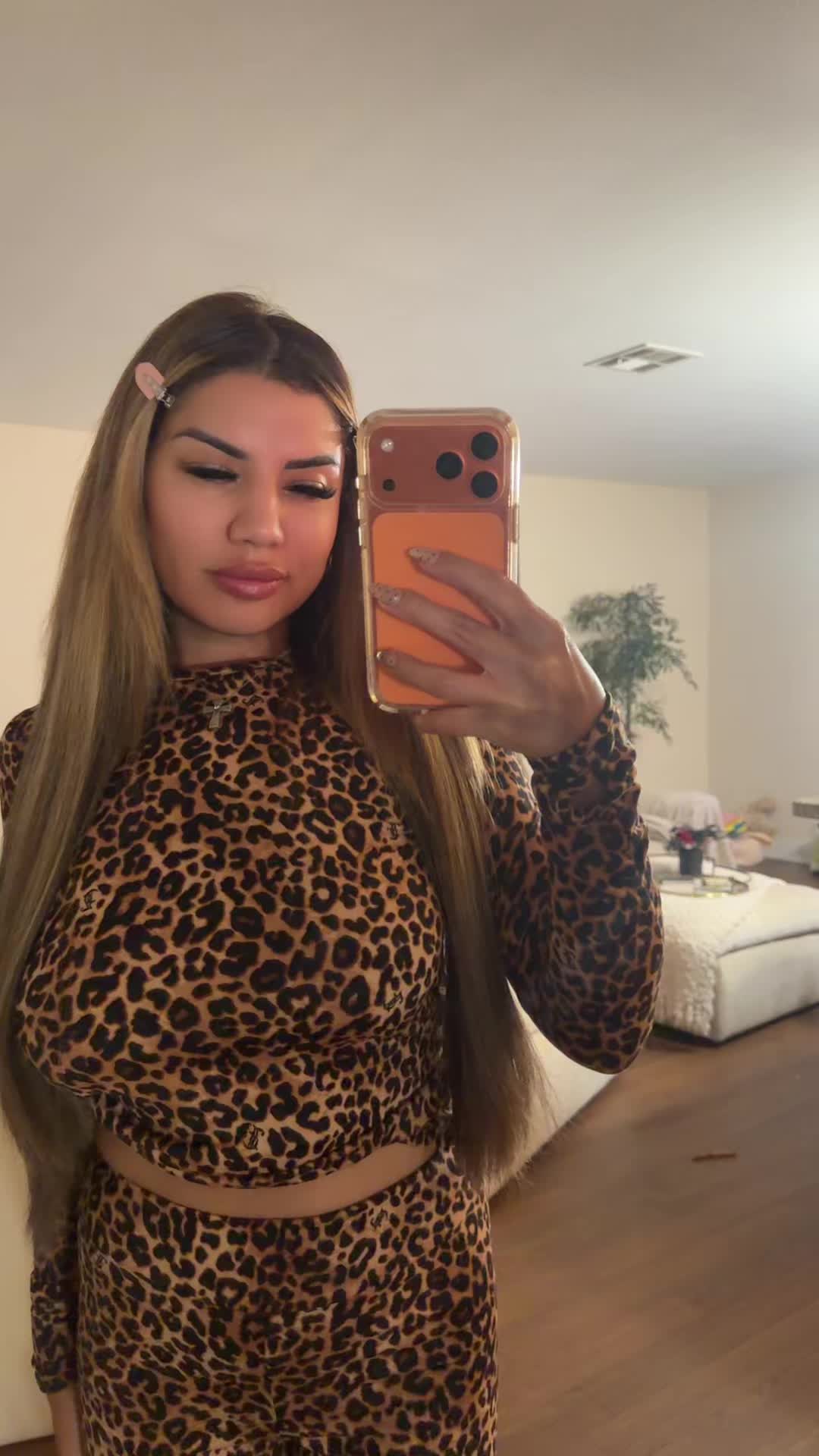 @Toomuchclass_
