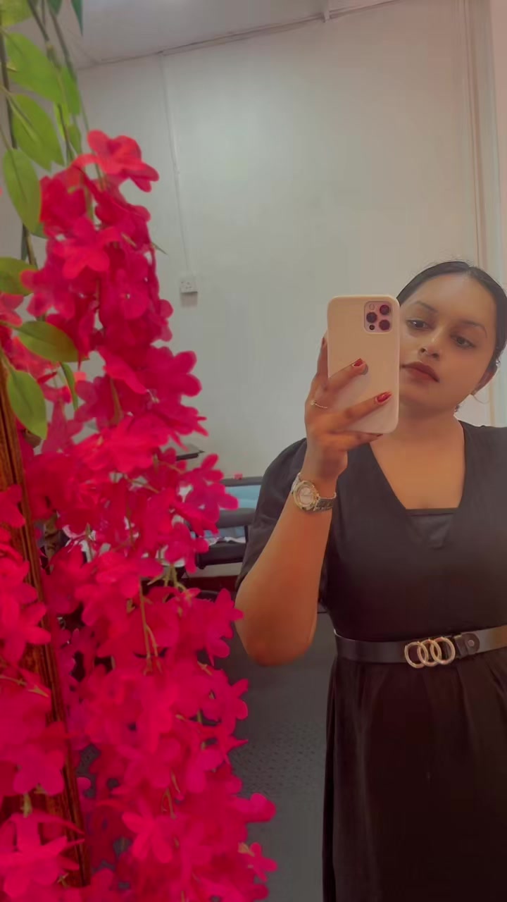 @s&alpha;ch&iota; | සචී | சச்சி 🕊️ღ