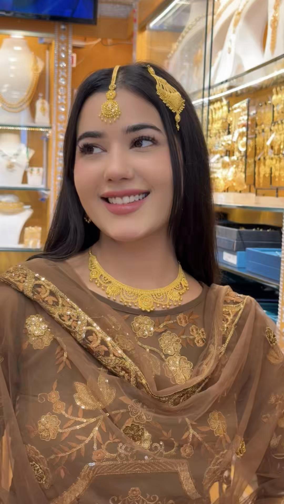 @Royal Dubai jewellers