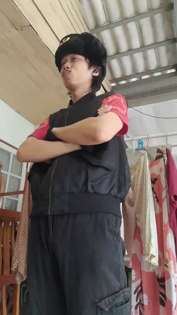 @ปุณยธร ชูรัตน์