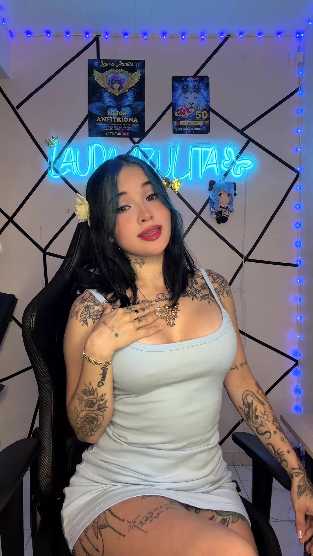 @🪼Laura Azulita 🦋