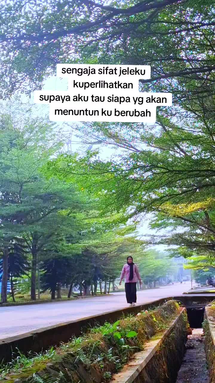 @neng aprilia (Baby R)🥰
