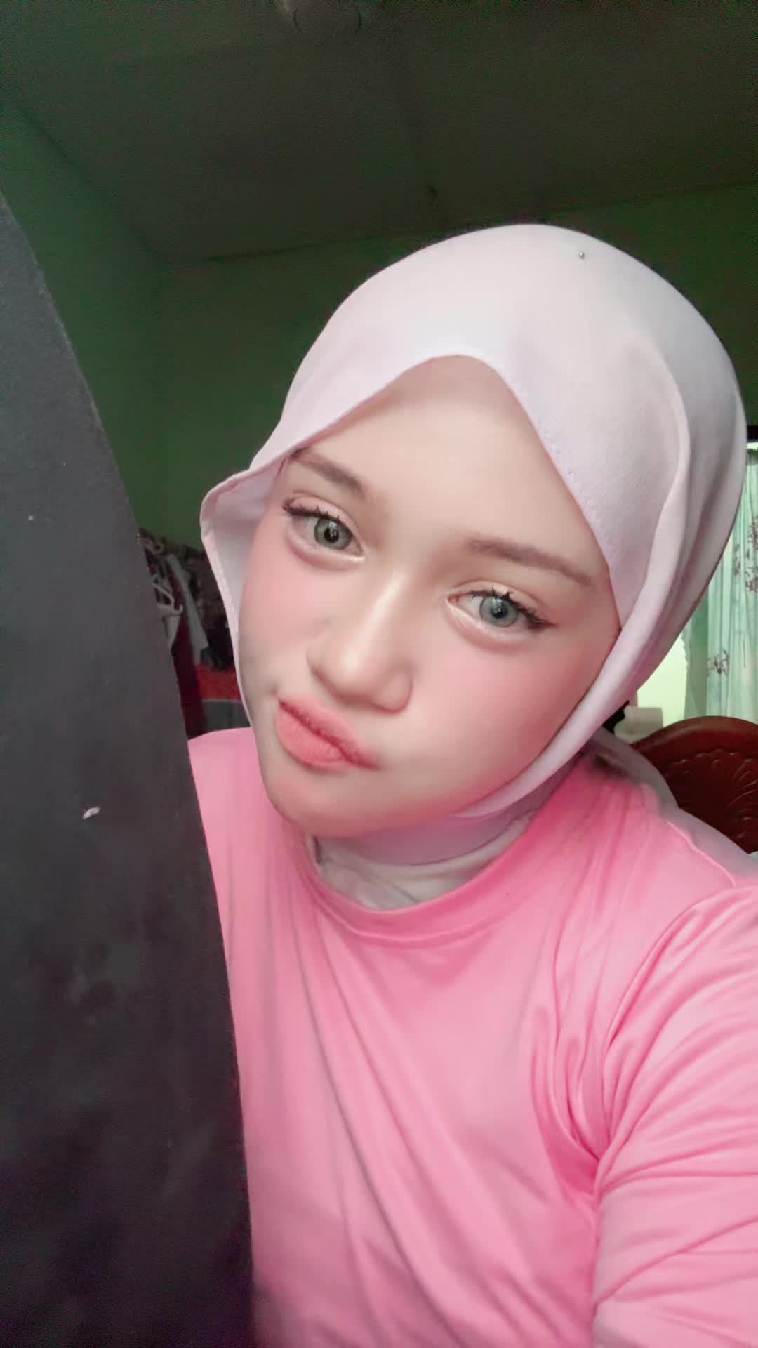 @erika 𝜗𝜚