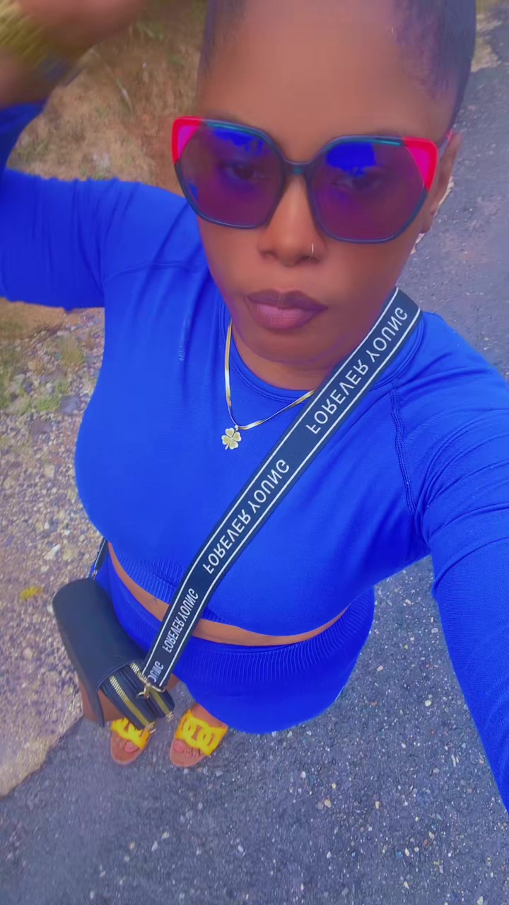 @Tia🥰