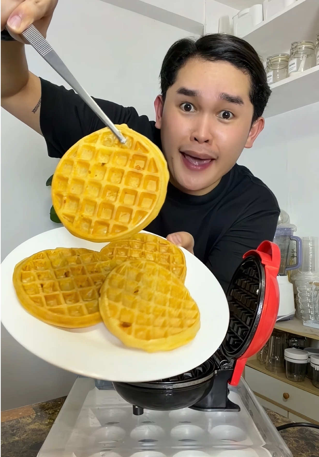@StephenUpdates