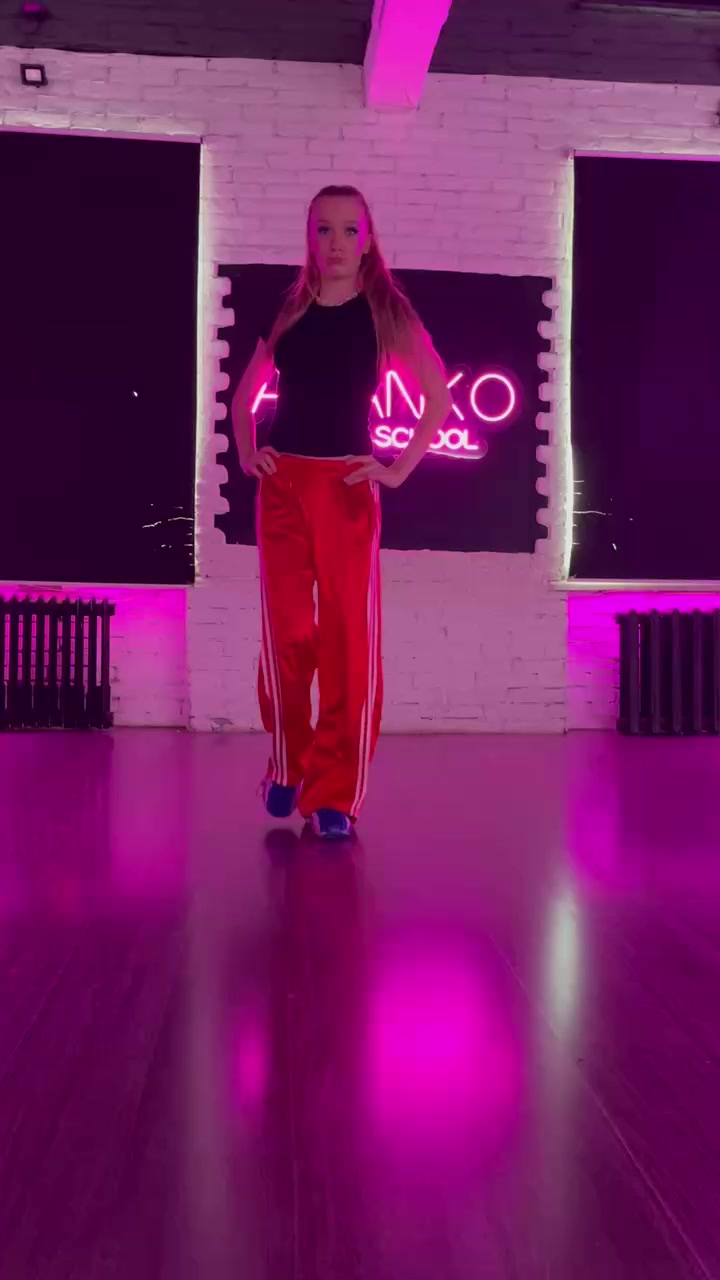 @_dewyla_ananko