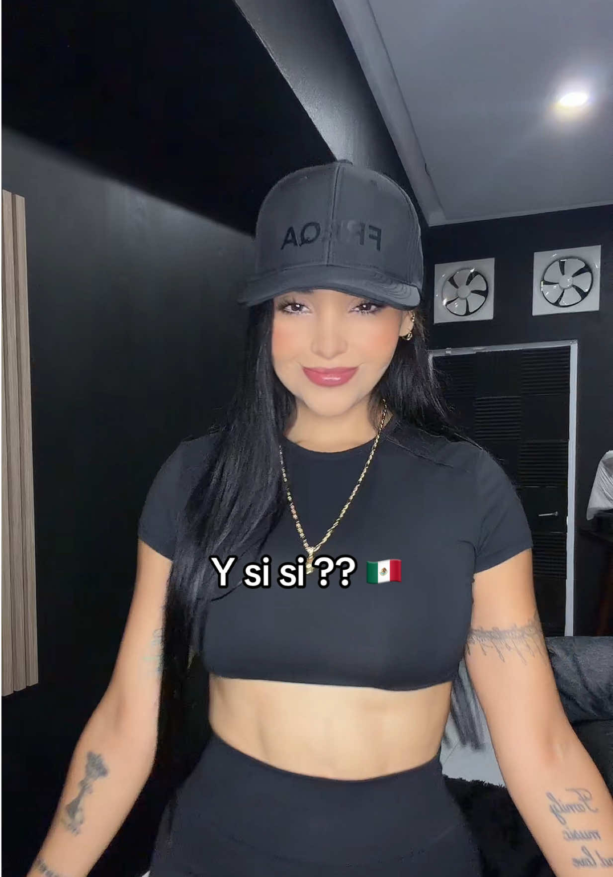 @karinarosee