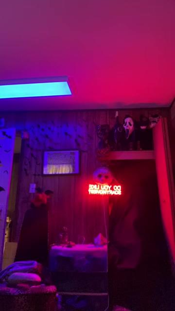 @horror queen 🧟♀️👑