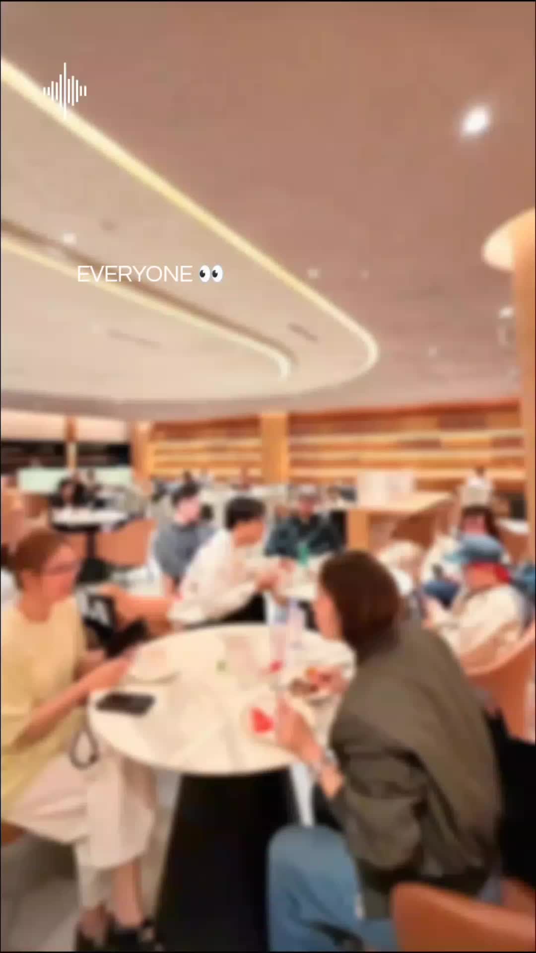 @티투스 존 크리스틴