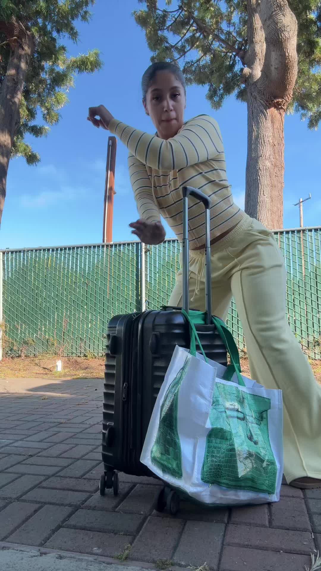 @Lala