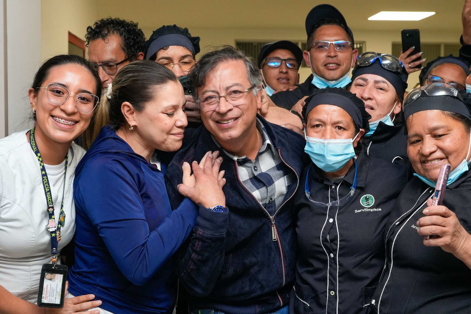 @Gustavo Petro
