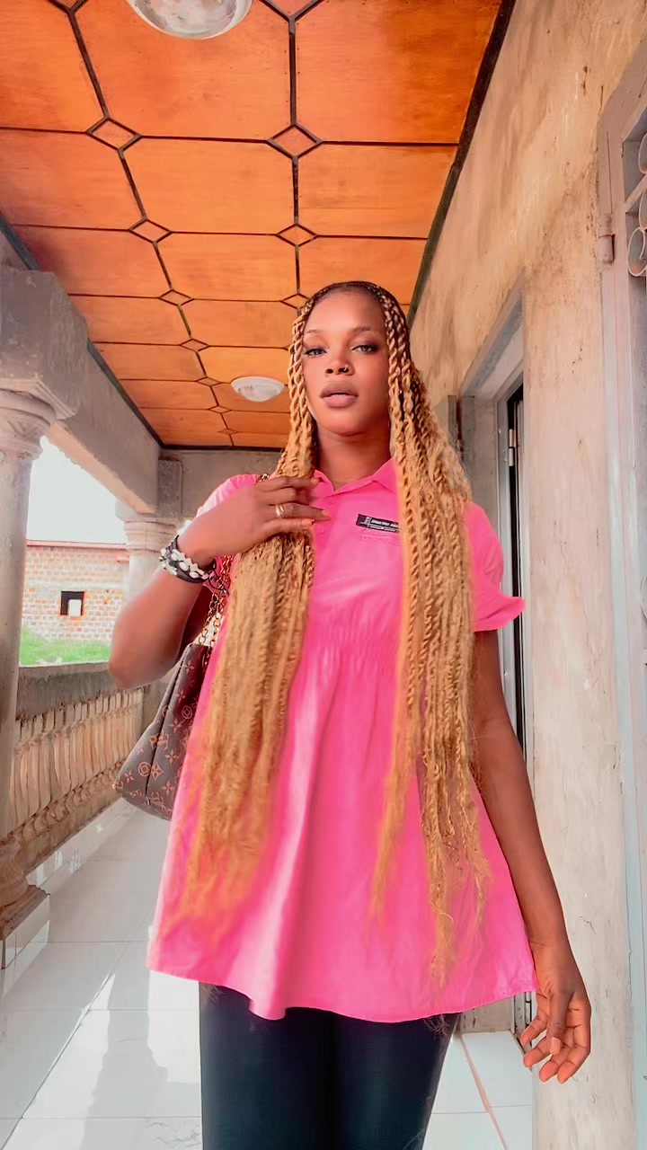 @Miss Lif❤️🇬🇳