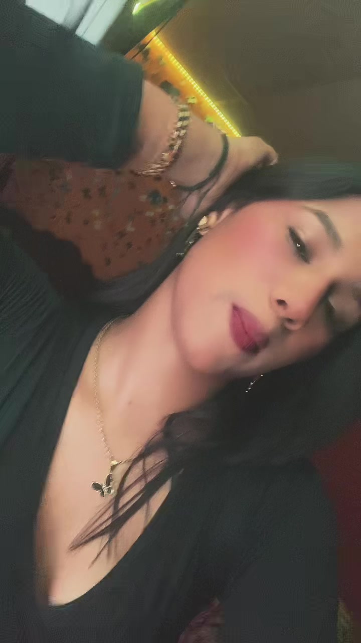 @More🖤_18