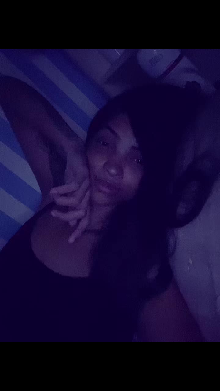 @Vit&oacute;ria 🖤