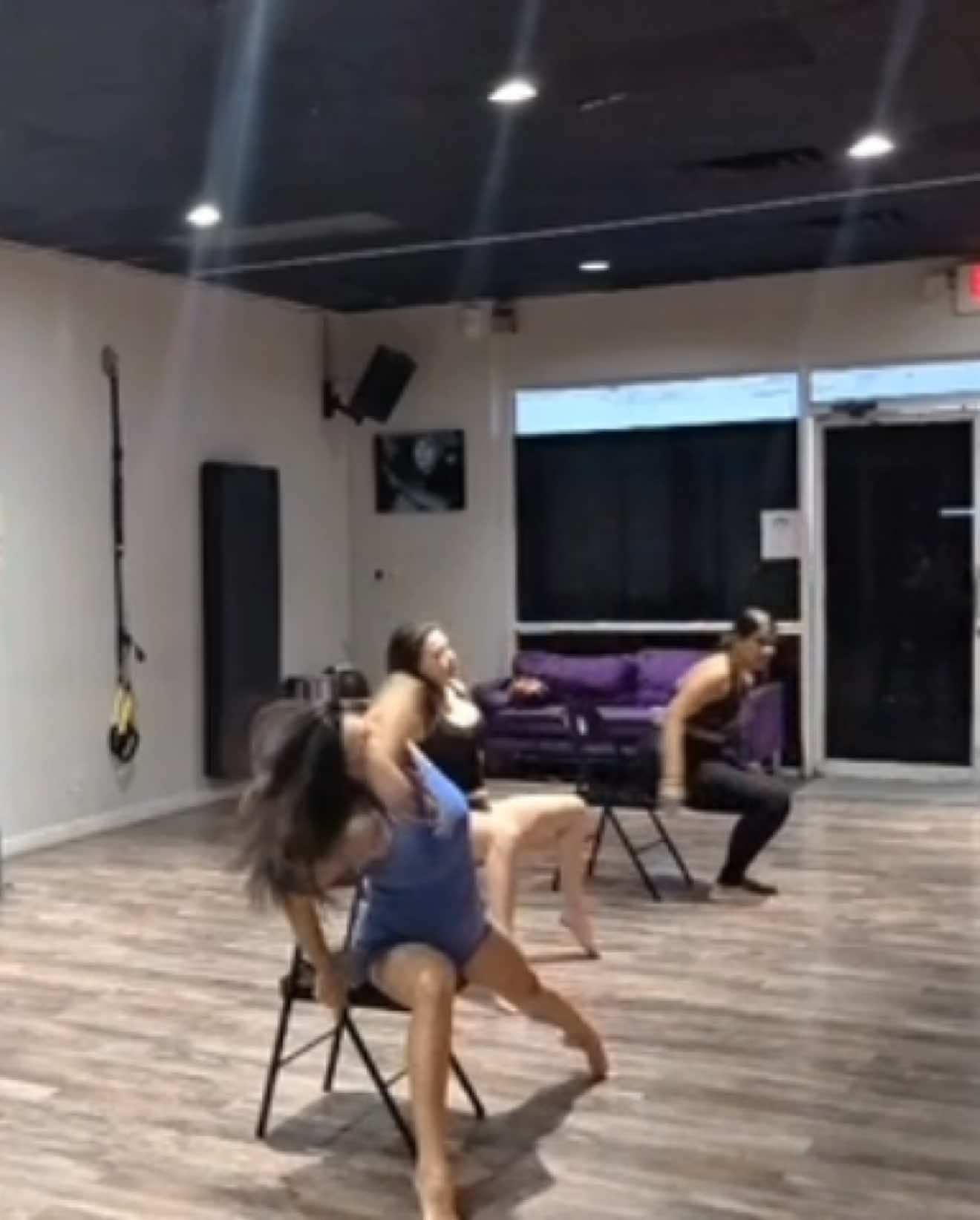 @polefitnessstudio