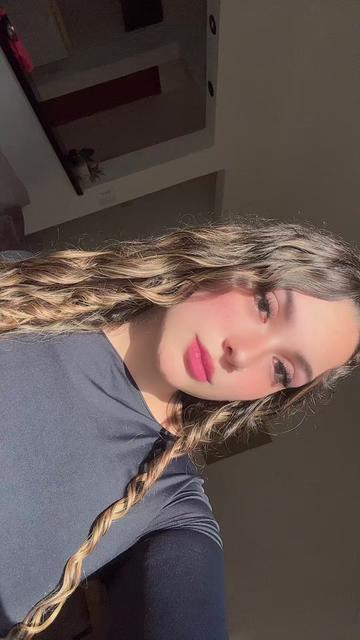 @laura_zimpek