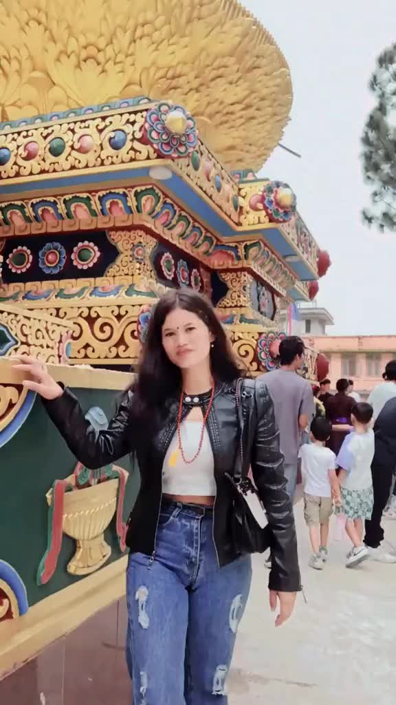@🥀TamangNi🦋Rani 👑🌺