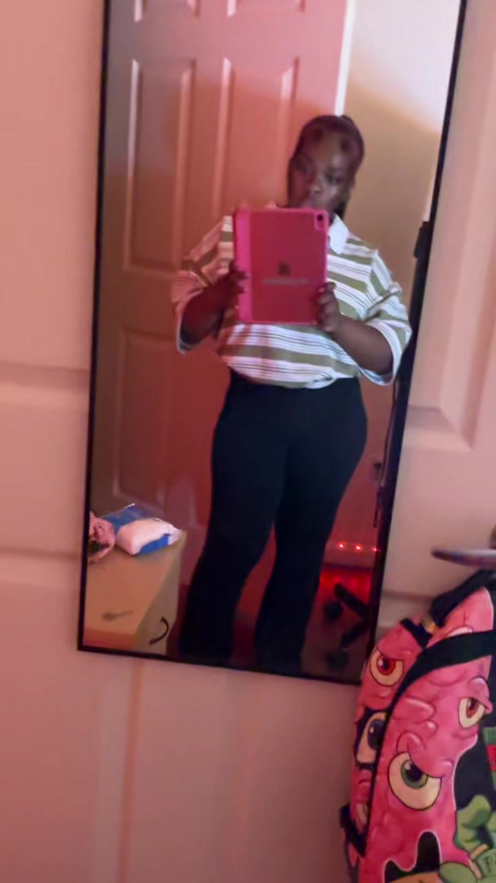 @Damnismypusscgay