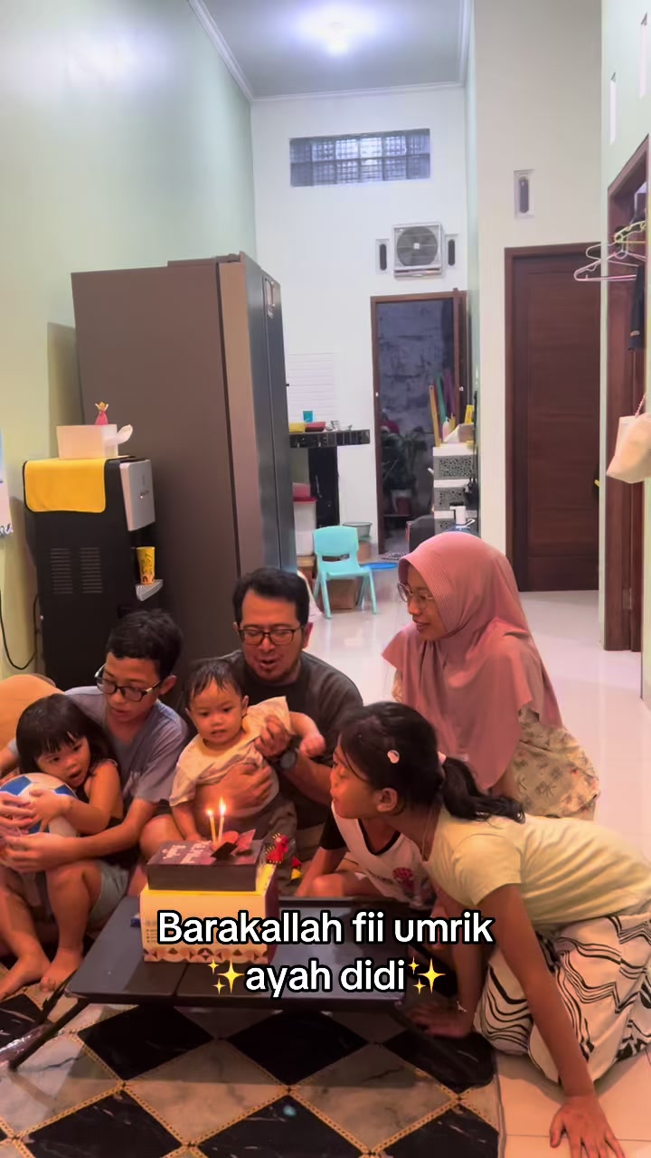 @Ademanis