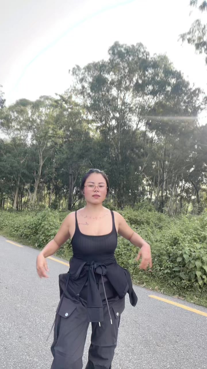 @luna10